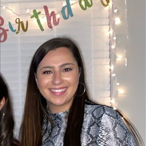 Meet your Posher, Rachel